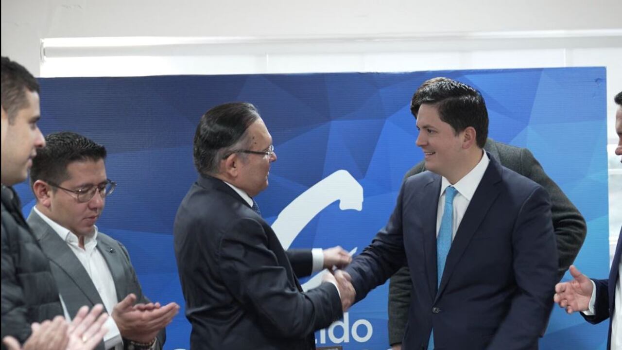 Adolfo Pineda acompañará a Efraín Cepeda en sus labores.