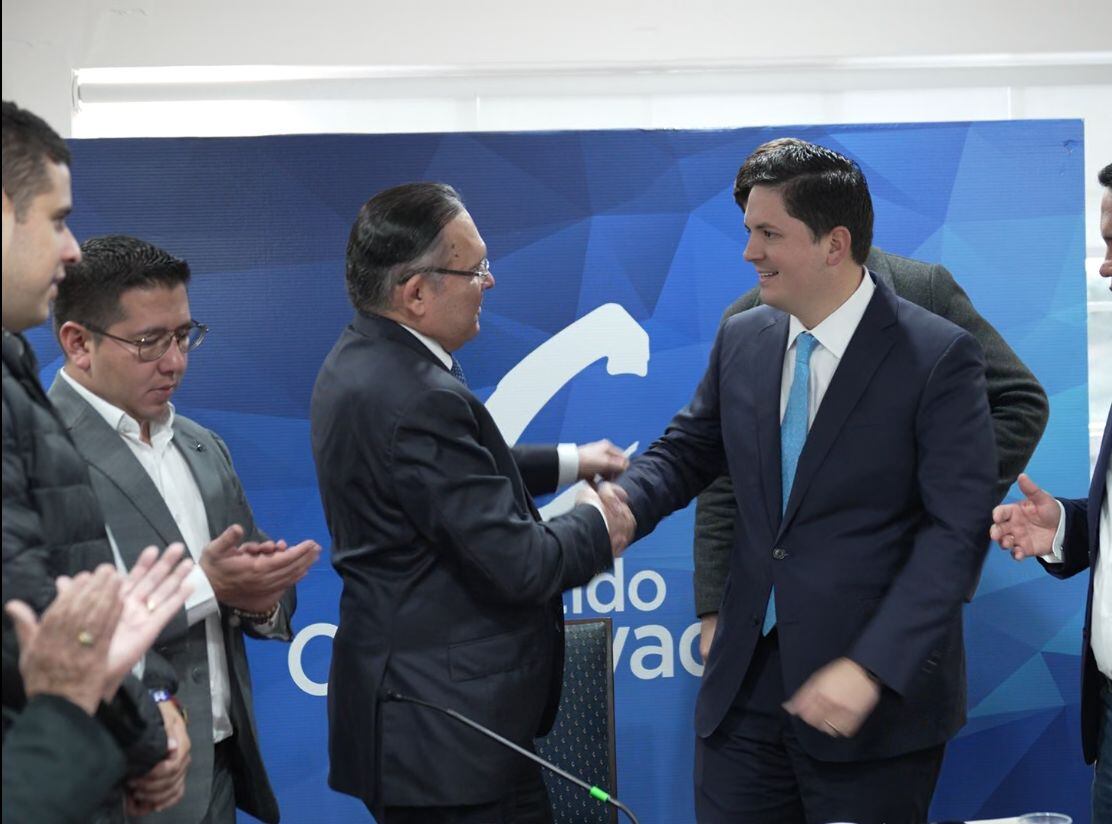 Adolfo Pineda acompañará a Efraín Cepeda en sus labores.