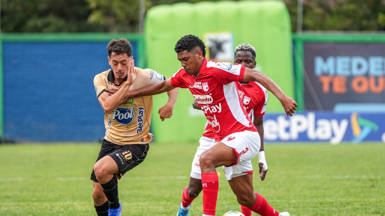 Iván Scarpeta, defensa central de Independiente Santa Fe.