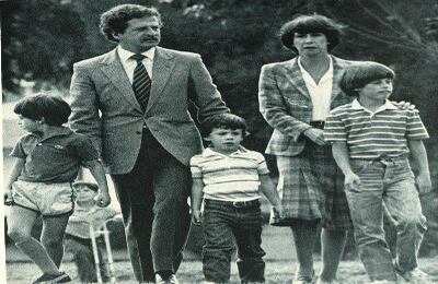 Con Gloria Pachón tuvo tres hijos: Juan Manuel, Carlos Fernando y Claudio Mario. 