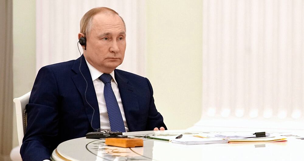  Vladímir Putin ha destacado los esfuerzos de diálogo con Macron y ve con buenos ojos una solución pacífica al conflicto con Ucrania.