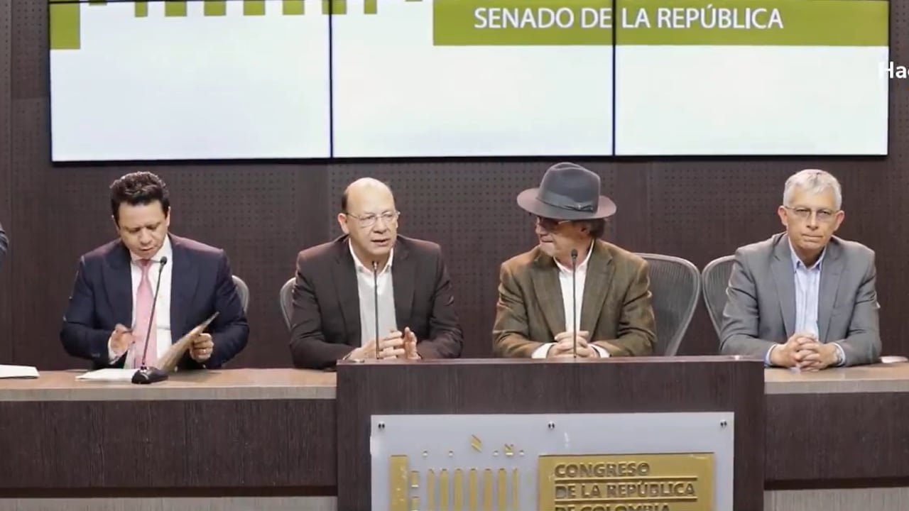 El equipo económico, liderado por el ministro de Hacienda, Germán Ávila, anuncia un nuevo el proyecto de ley que busca que el país ente al Nuevo Banco de Desarrollo (NBD).