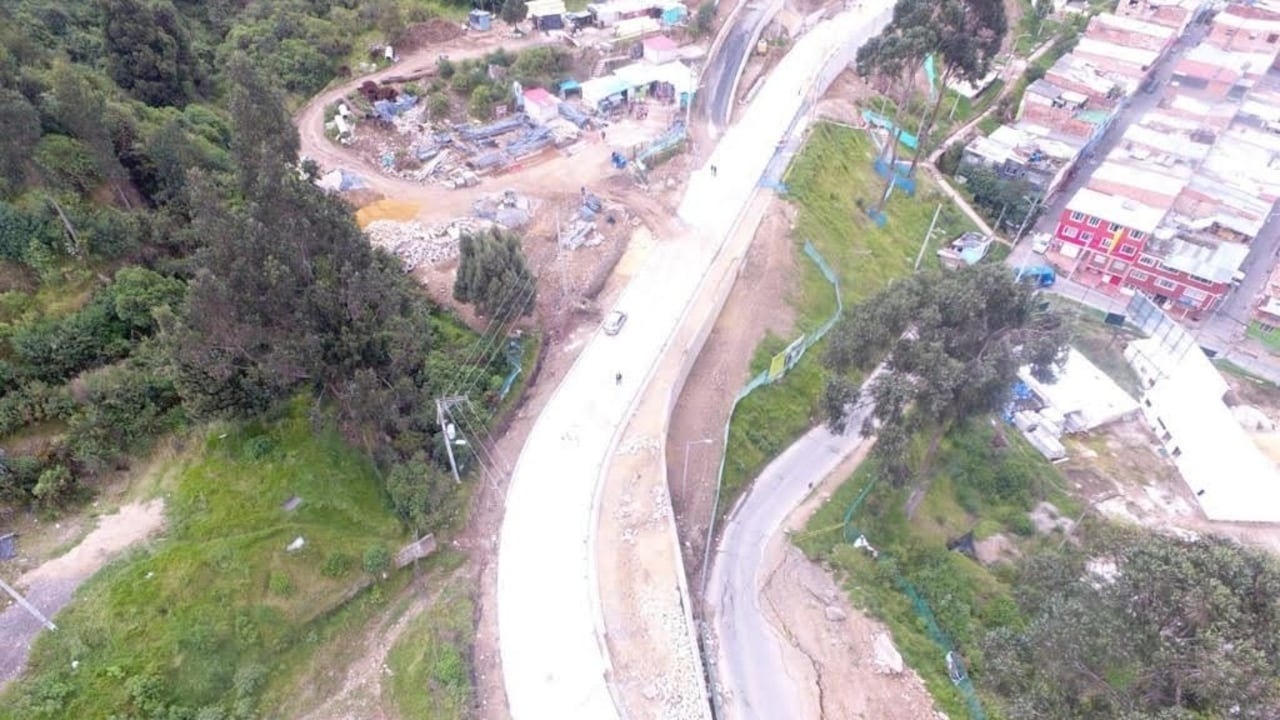 El proyecto, que tiene un avance de 80%, tuvo que suspenderse por la imposibilidad de la ejecución de las actividades de pilotaje en el muro dos del costado oriental de la vía de acceso al barrio.