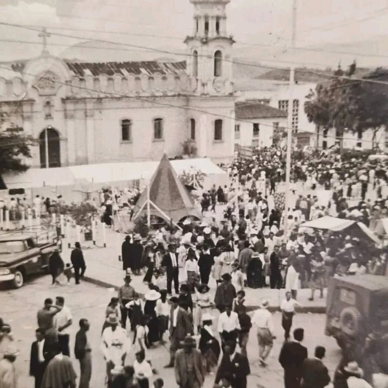 Iglesia 'atravesada'