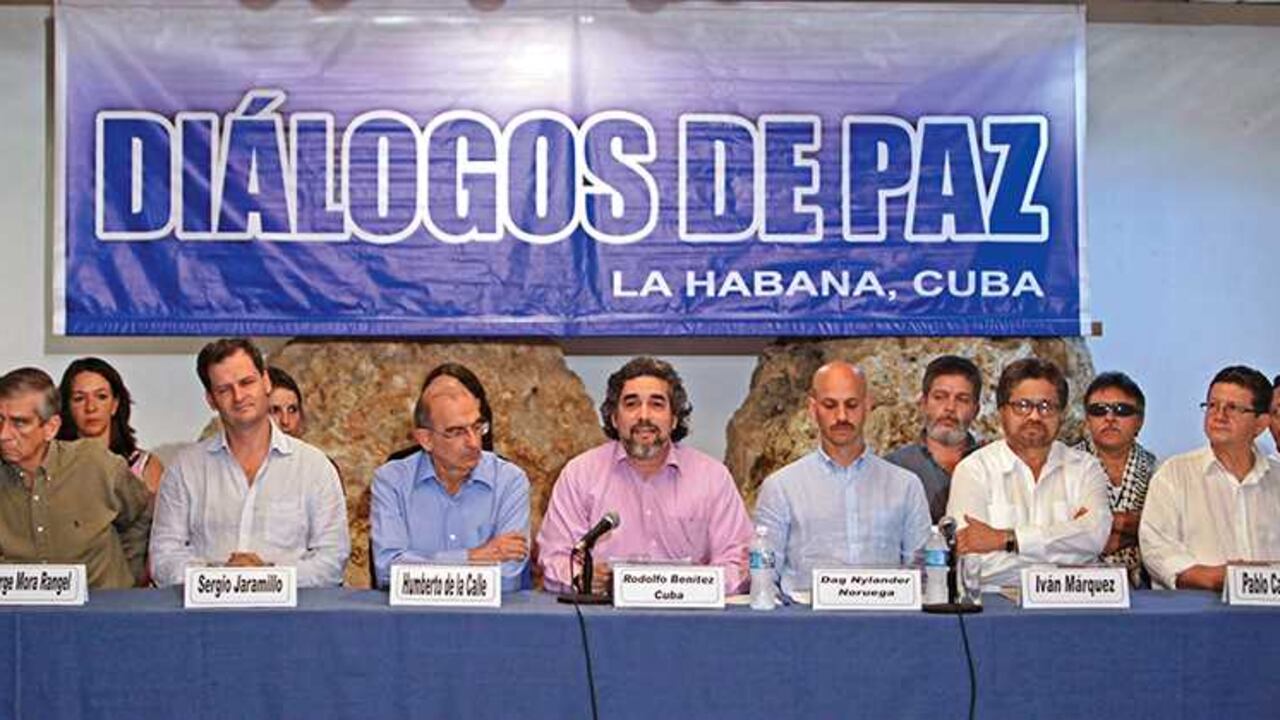 Mesa de negociaciones en La Habana.