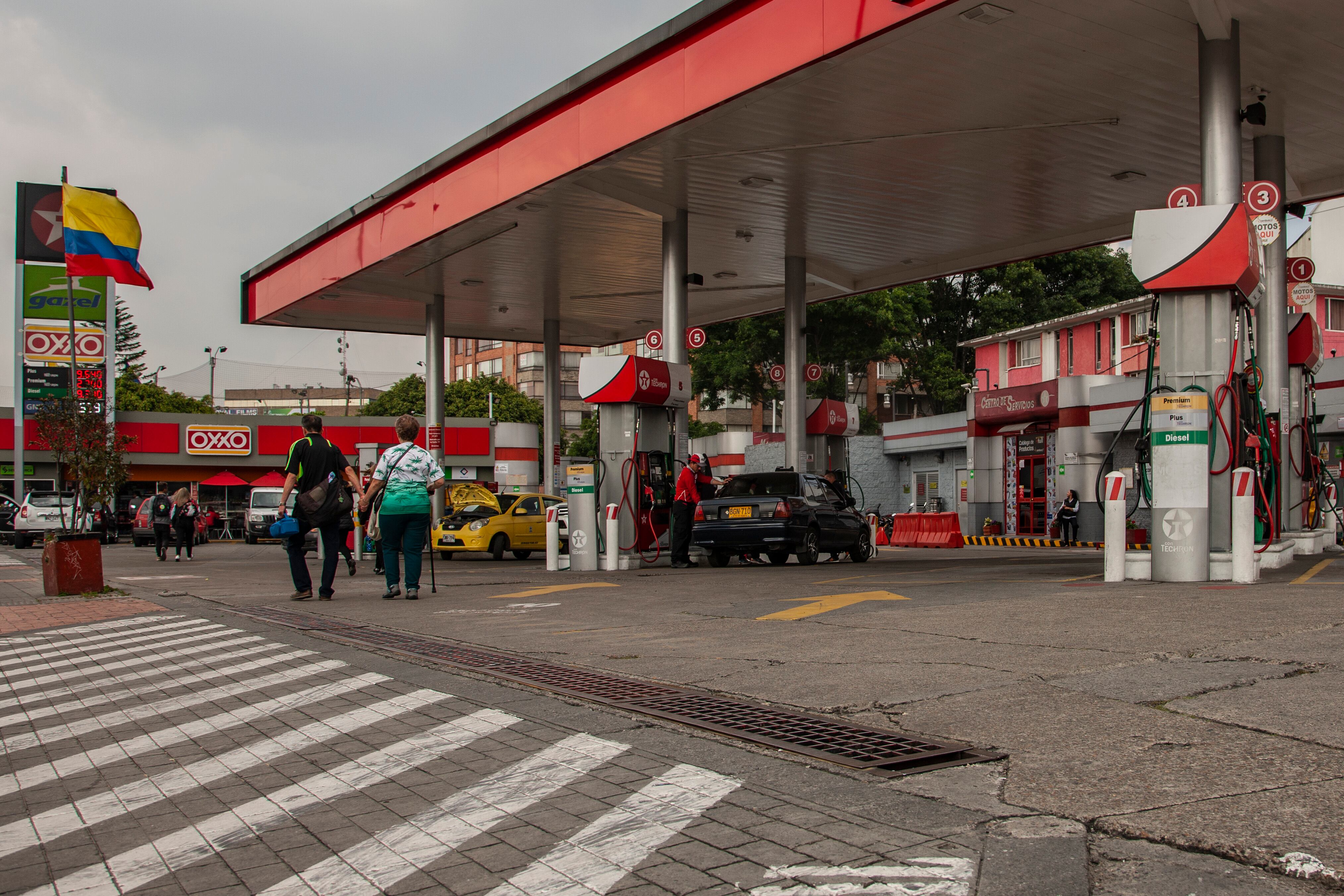 Agencia Internacional de Energía advirtió que probablemente la demanda mundial de gasolina no se recuperará