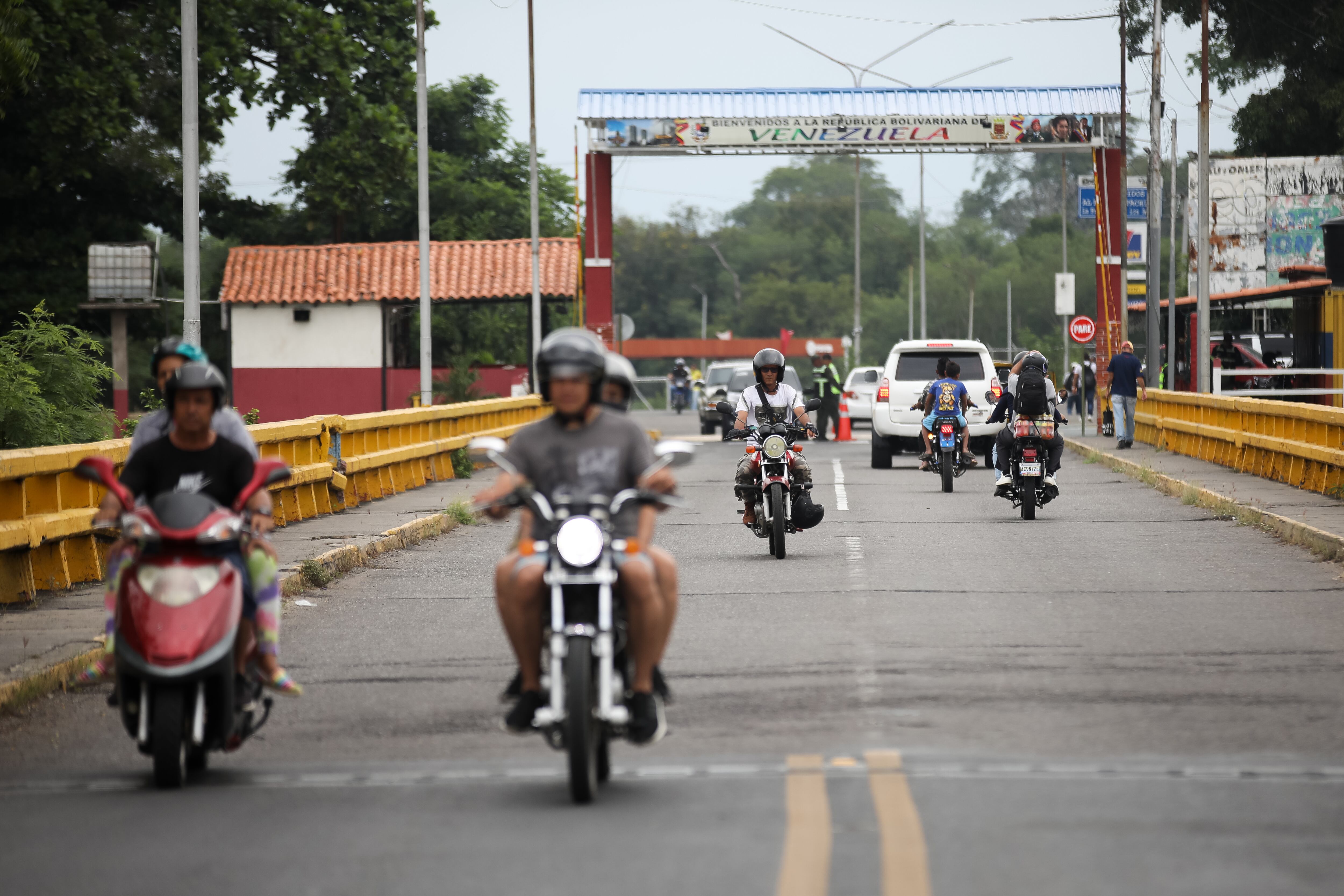 Frontera entre Colombia y Venezuela en Cucúta, Norte de Santander. Paso fronterizo.