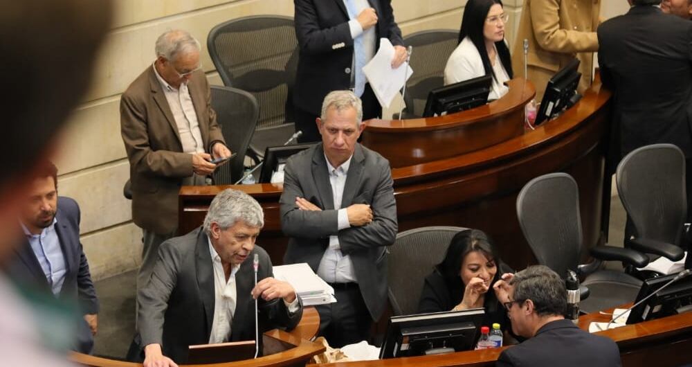 Jorge Iván González, director de Planeación Nacional durante el debate del Plan Nacional de Desarrollo 2022-2026 Colombia potencia mundial de la vida en el Senado de la República.