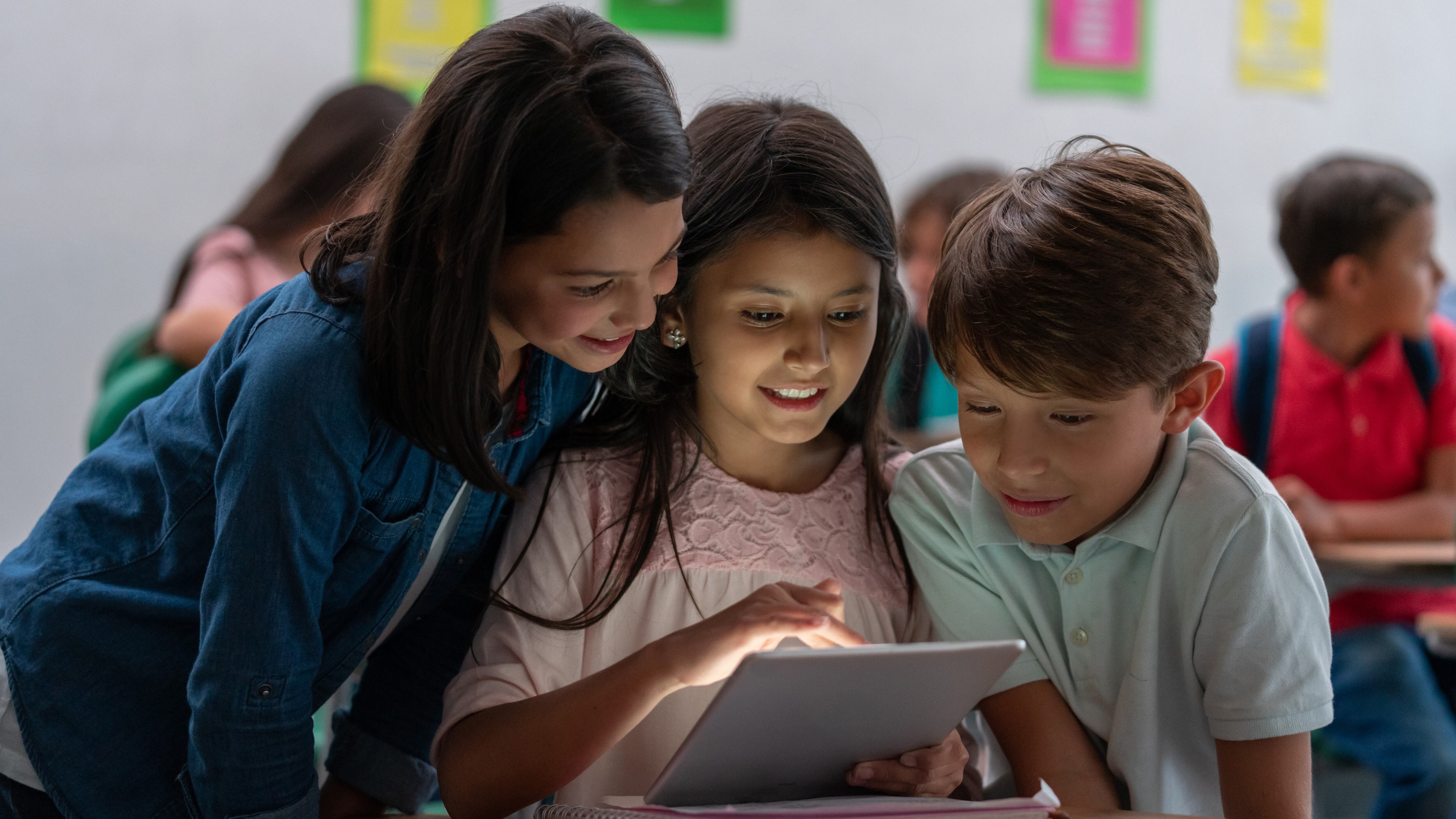 NO USAR, USO EXCLUSIVO MEJOR COLOMBIA, Especial Regreso a Clases, Editoriales