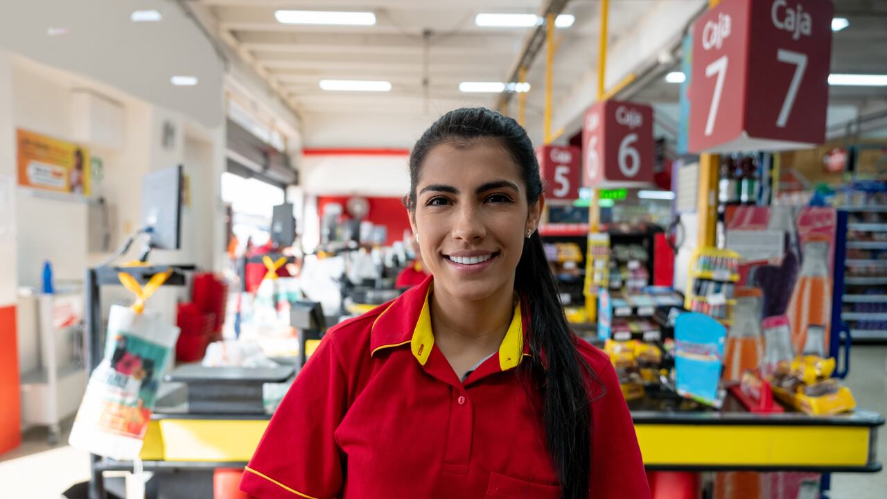 Ísimo, cadena de tiendas famosa en Colombia, publicó nuevas ofertas laborales.