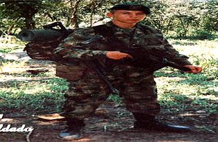 El soldado Josué Daniel Calvo fue privado de la libertad el 20 de abril de 2009 en el sitio El Encanto, de Vista Hermosa, en Meta, donde guerrilleros de las Farc atacaron a militares del Batallón de Contraguerrilla 119.