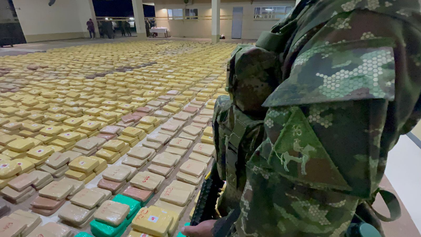 La droga era transportada en un camión que llevaba un supuesto trasteo.