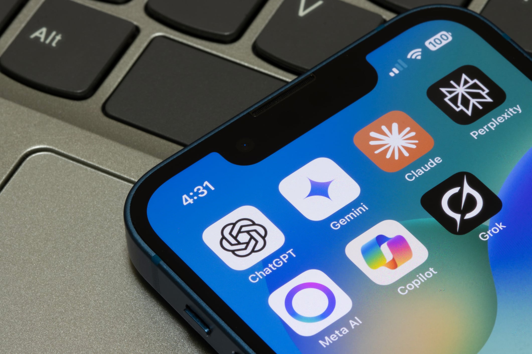 La actualización de iOS ofrece dos formas distintas para consultar cuánto falta en el proceso de recarga de la batería.