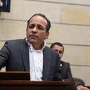 Alexander López fue escogido como nuevo presidente del Senado después de una acalorada discusión.