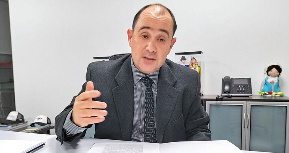   Juan Carlos Barrera, director de la Dirección de Veteranos, explicó que María del Rosario Torres fue trasladada de lugar de trabajo, pero mantiene sus funciones. Negó que fuera responsable del error en el pago de la nómina.