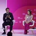 El presidente de Francia, Emmanuel Macron anunció este miércoles que su Gobierno destinará 500 millones de euros (un poco más de 2 billones de pesos colombianos aproximadamente) en financiación suplementaria para el desarrollo de inteligencia artificial en ese país. (Photo by Yoan VALAT / POOL / AFP)