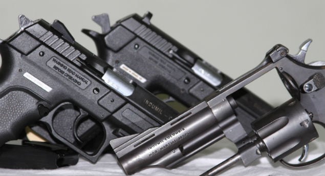 La ausencia de rastreo de las armas puede llevar a que sea más fácil que se cometan delitos con estas.