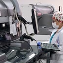 Para las pruebas de biología molecular, el Hospital Universitario del Valle cuenta con una automatización completa de la extracción de ADN y ARN.