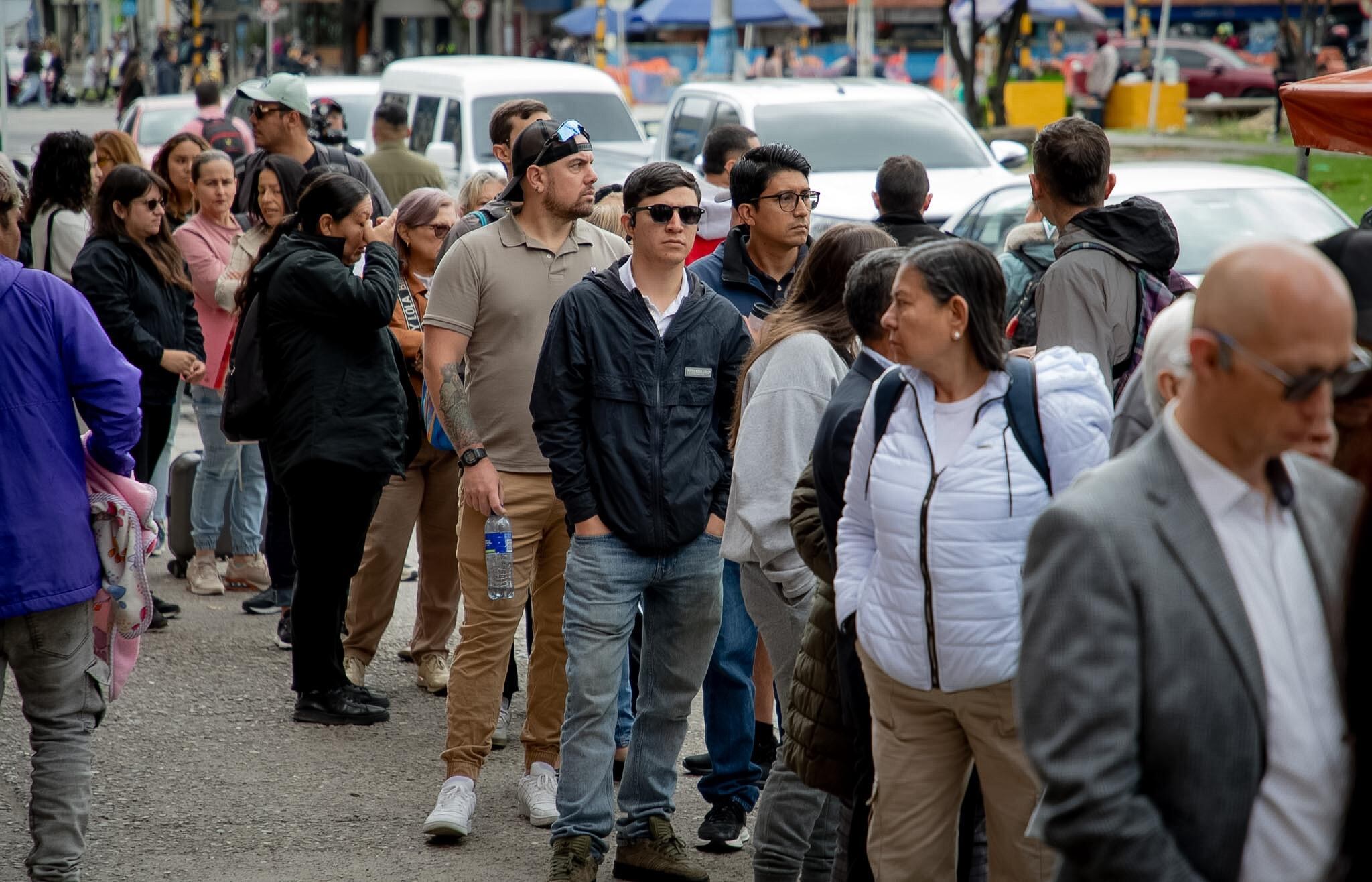 Filas pasaporte calle 100 Bogotá