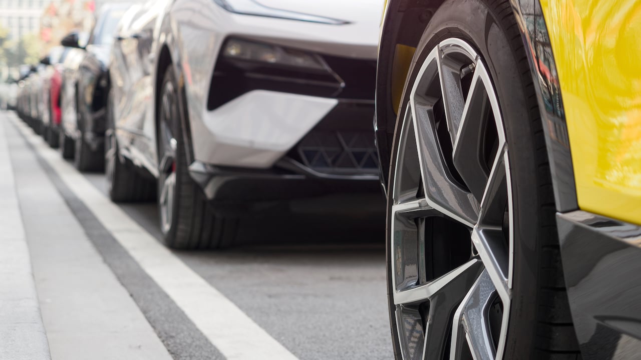Los neumáticos para vehículos eléctricos deben responder a mayores exigencias por el peso de las baterías, el torque instantáneo y la eficiencia energética.