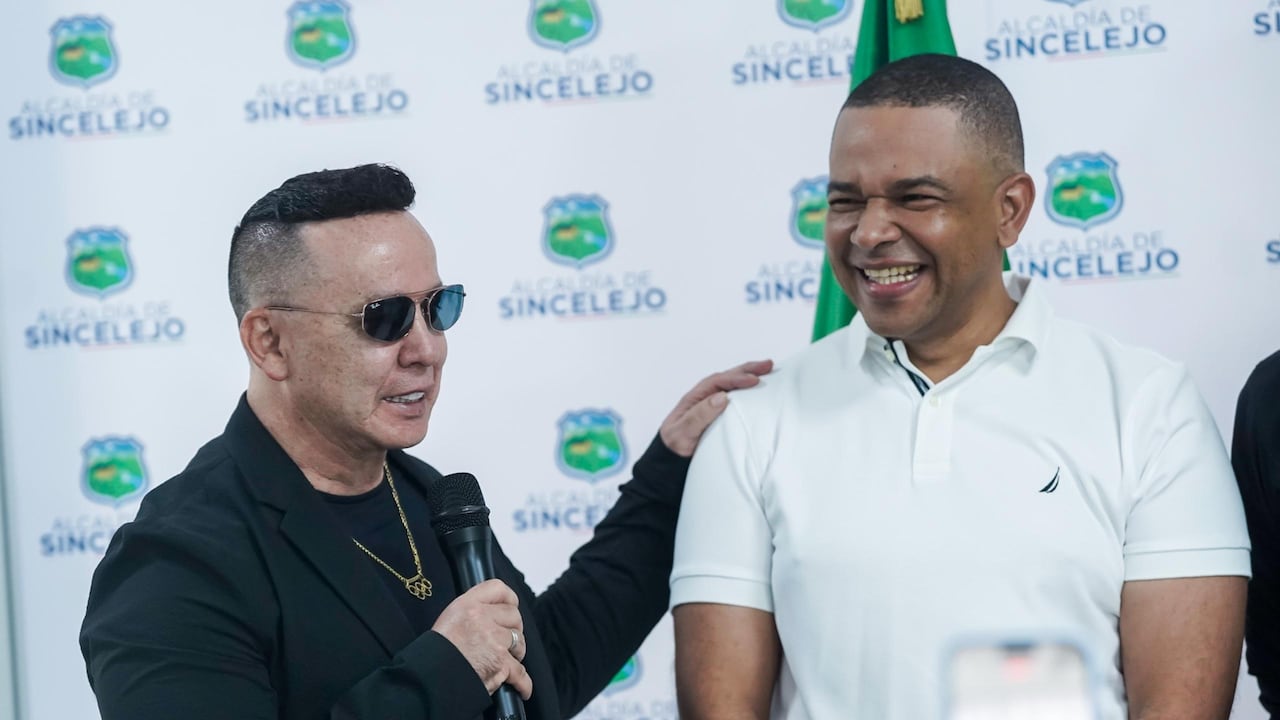 René Forero, presidente de la Federación Colombiana de Taekwondo, y el alcalde Yahir Acuña.