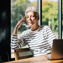 La desintoxicación digital implica tomar un descanso deliberado de las tecnologías.