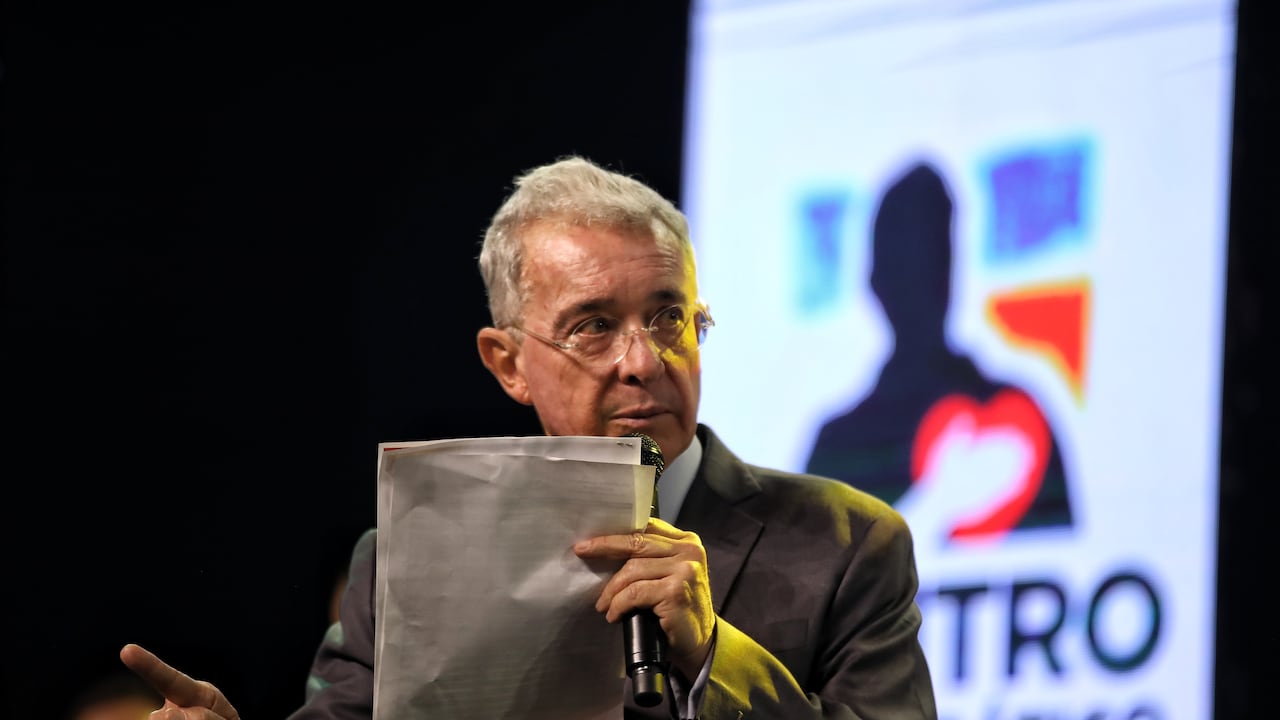 El expresidente habló de la razón por la que, según él, lo califican como el ladrón de Medellín.