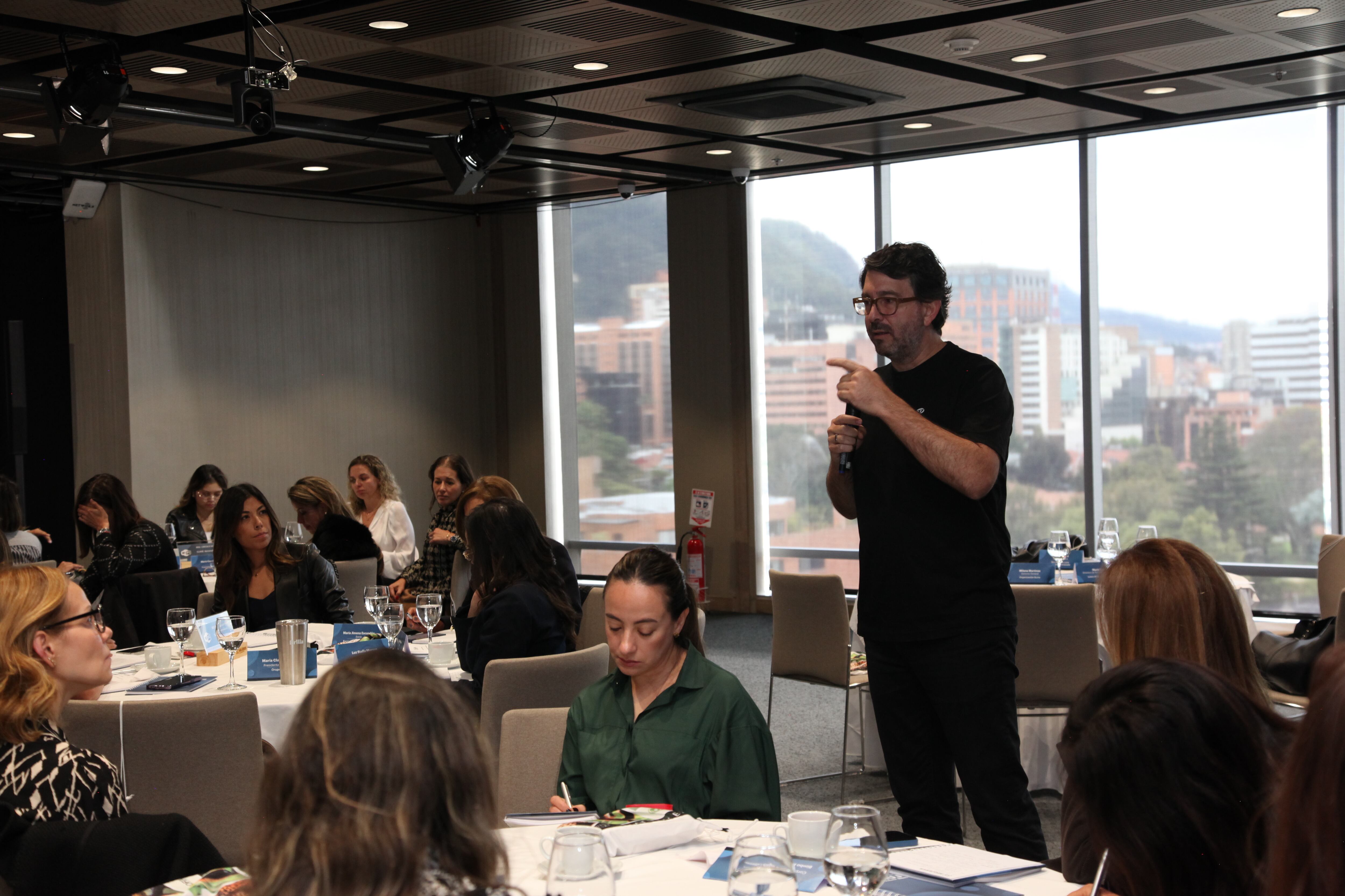 Mauricio Salazar 
Organizador y curador de TEDx Bogotá