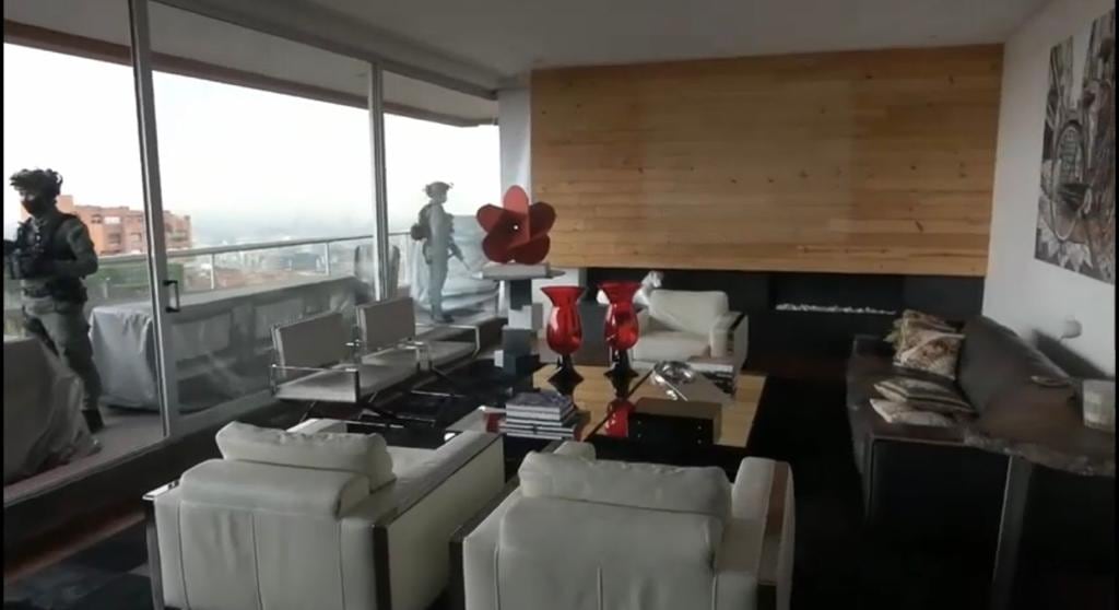 Los lujos que encontró la Policía en el apartamento de Memo Fantasma