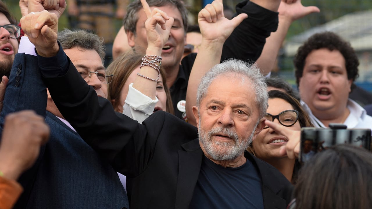 Luiz Inácio Lula da Silva, expresidente de Brasil. (Photo by HENRY MILLEO / AFP)