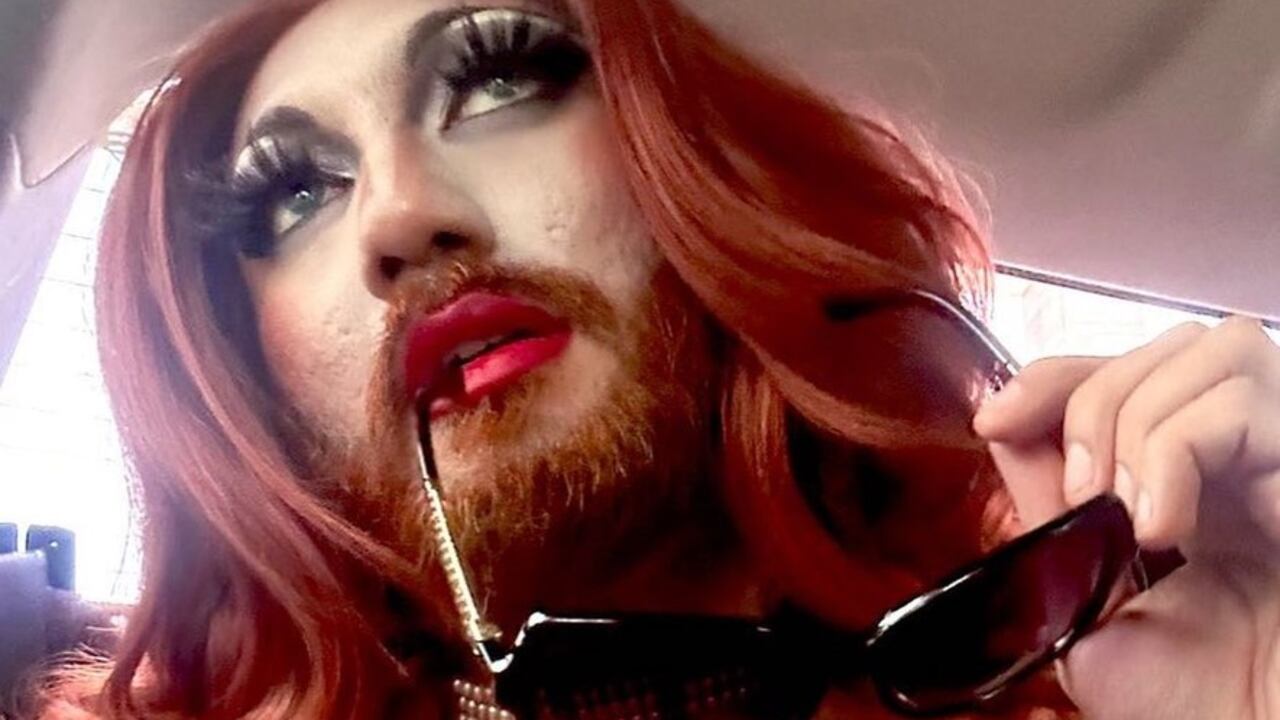 El artista fue detenido por su disfraz de Jesucristo