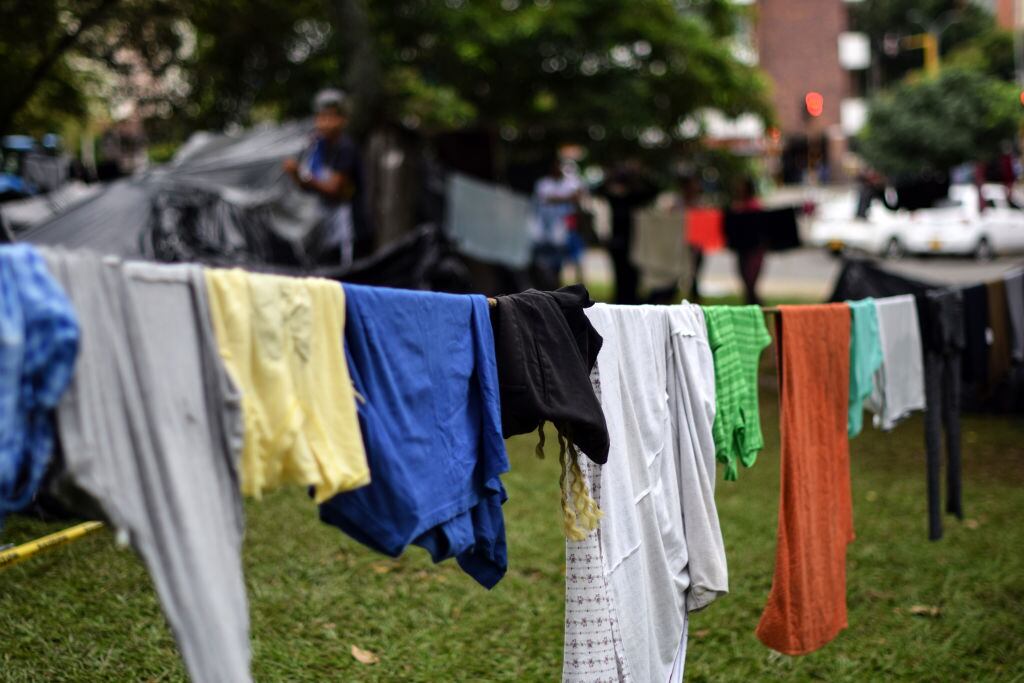 Ropa extendida para secar