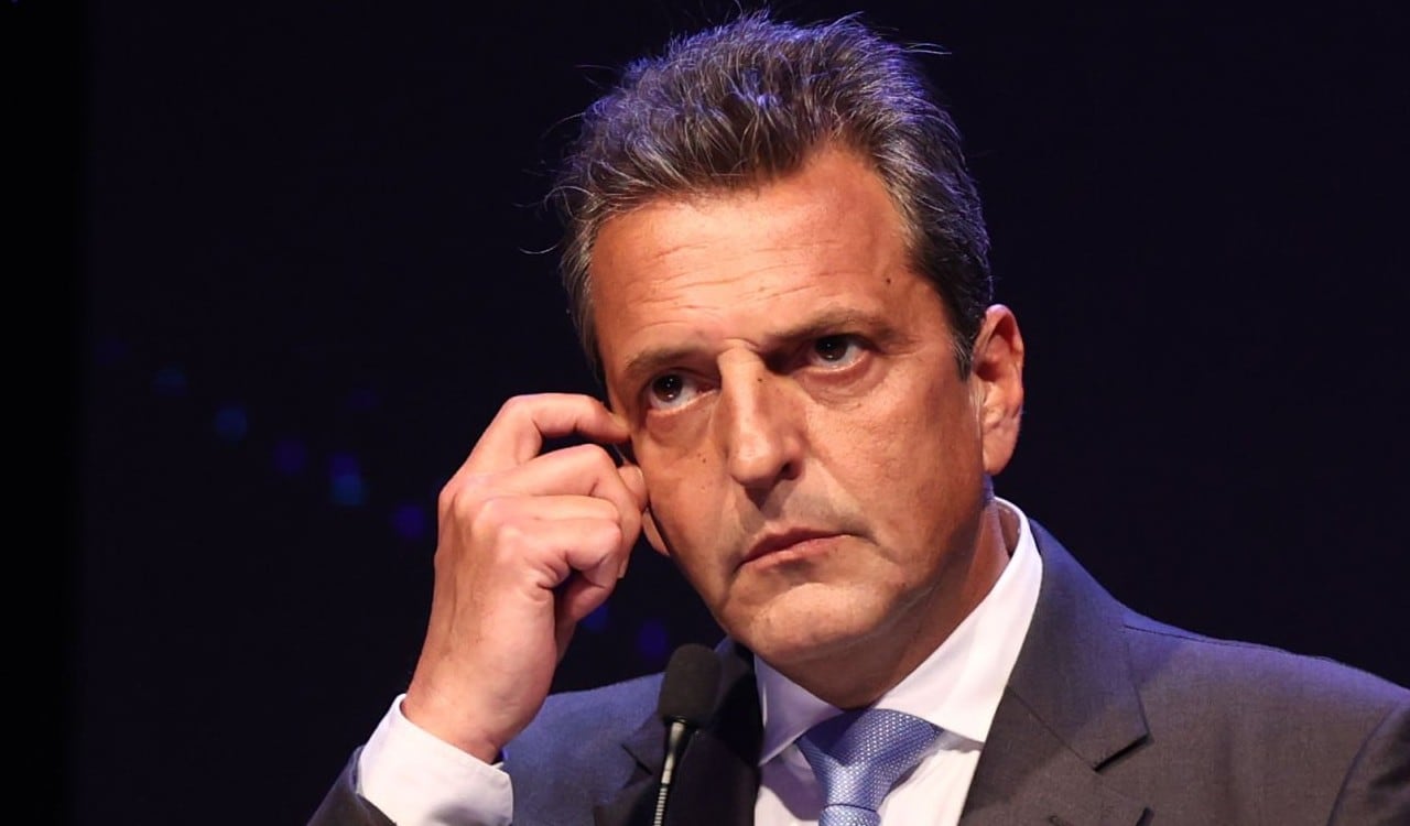 El ministro de Economía, Sergio Massa, fue uno de los más atacados, debido a que no pudo detener la inflación en Argentina