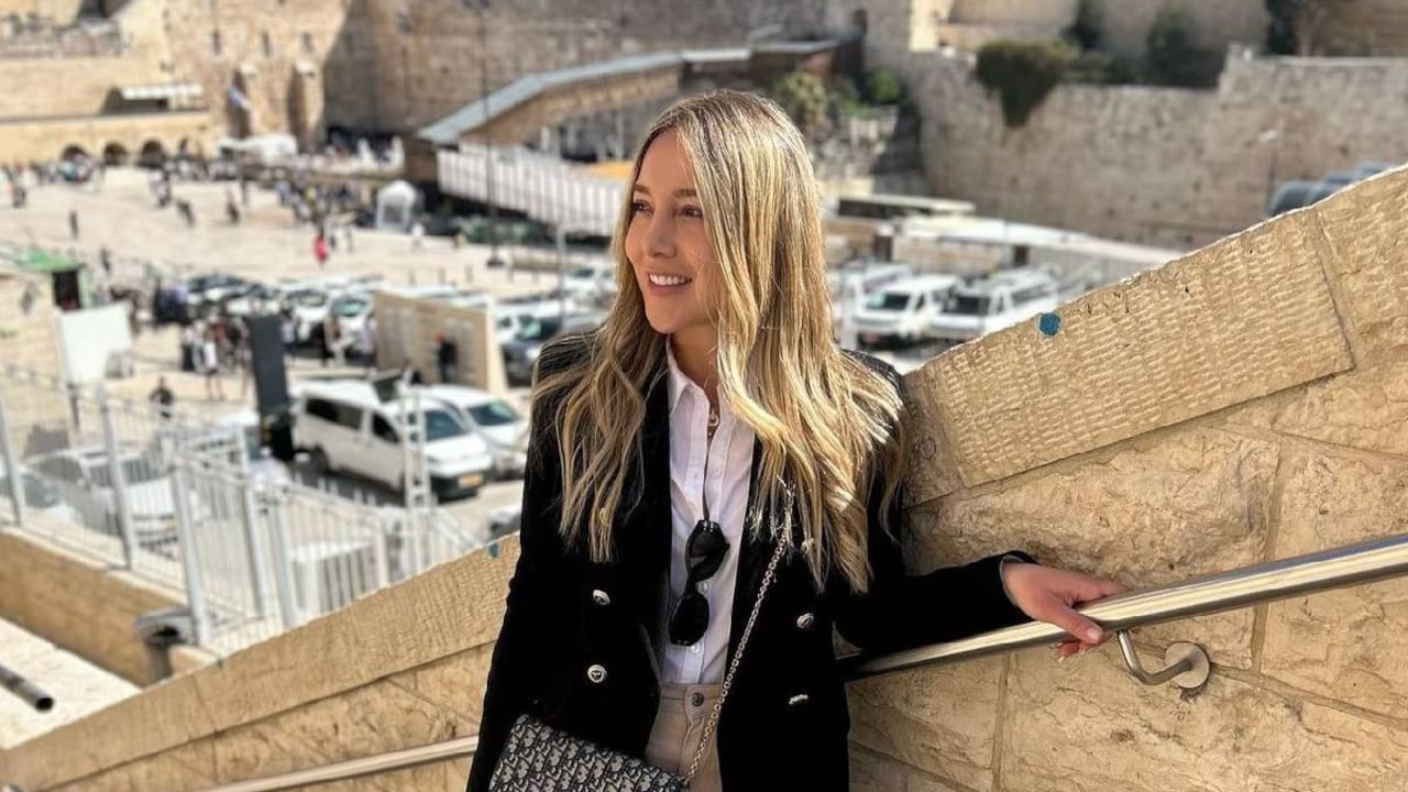 Laura Medina se encuentra realizando un viaje dentro de territorio israelí