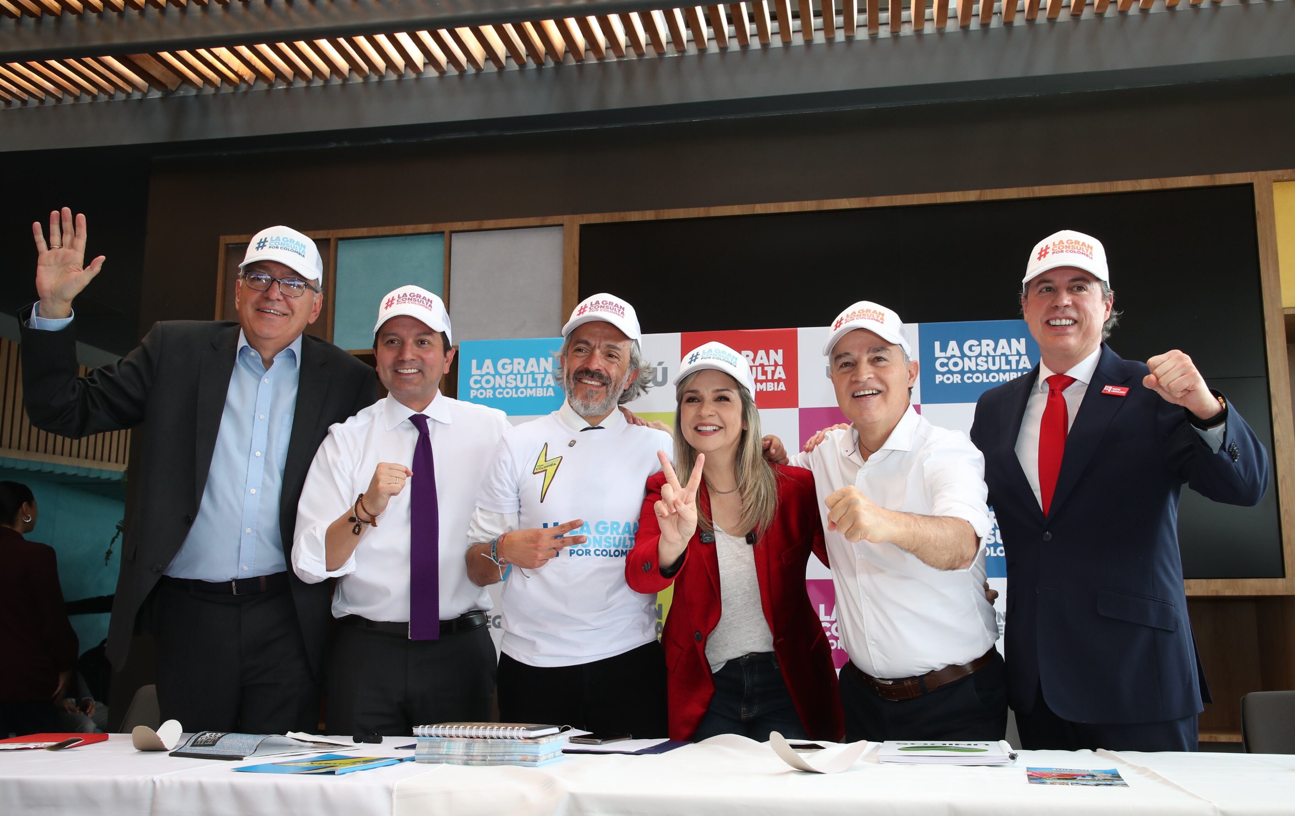 LA GRAN CONSULTA POR COLOMBIA