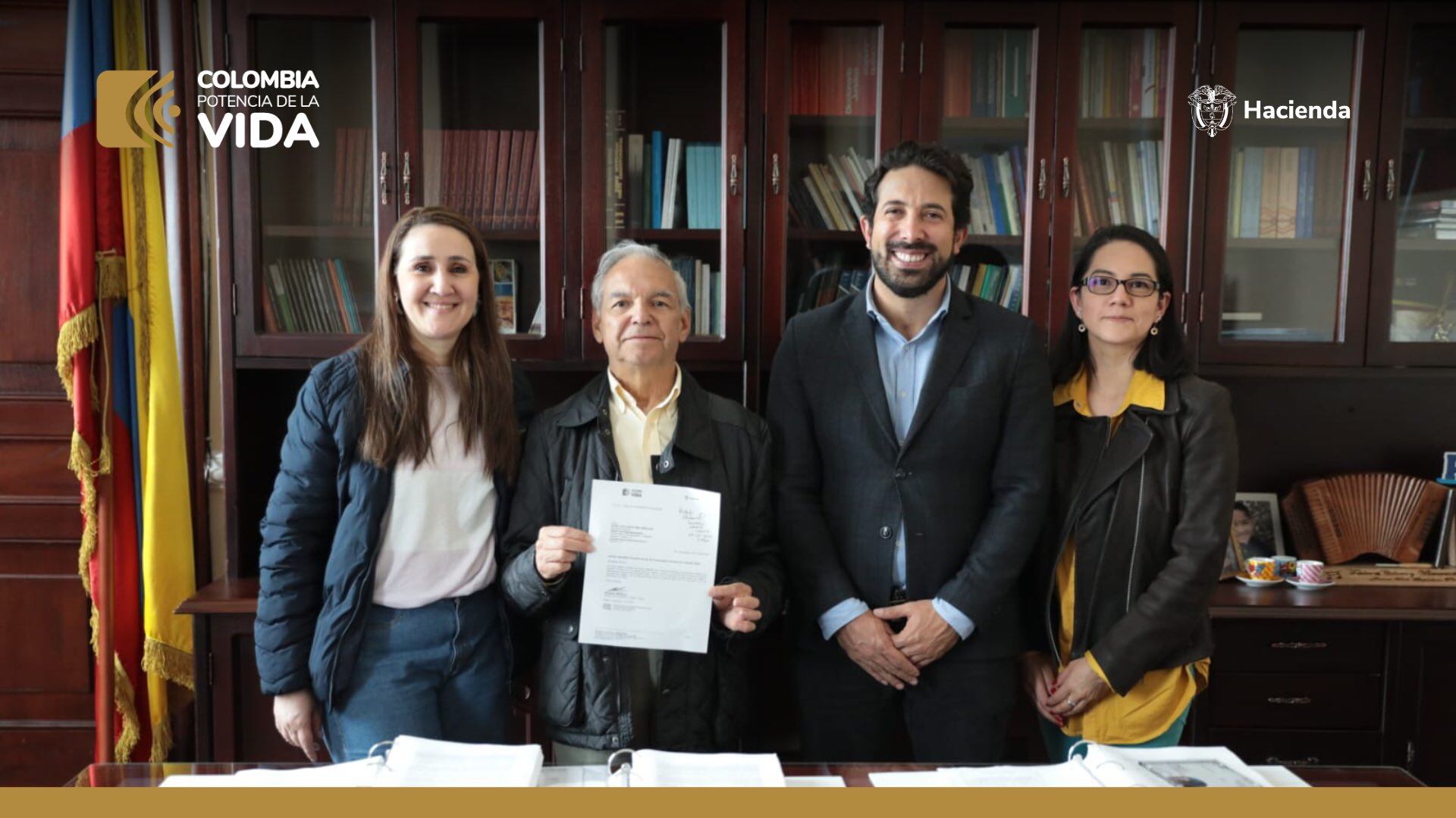 Twitter: @MinHacienda