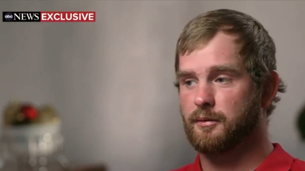 James Michael Grimes sobrevivió 20 horas en el golfo de méxico.