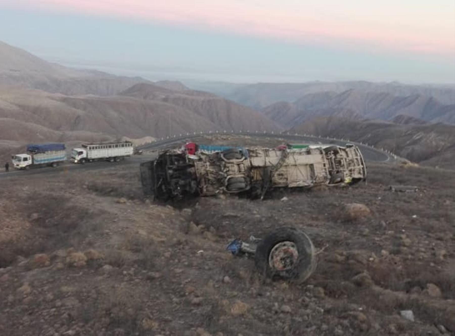 El hecho se presentó en una ruta andina al sur de Perú. Los viajeros debían hacer un recorrido de 10 horas.