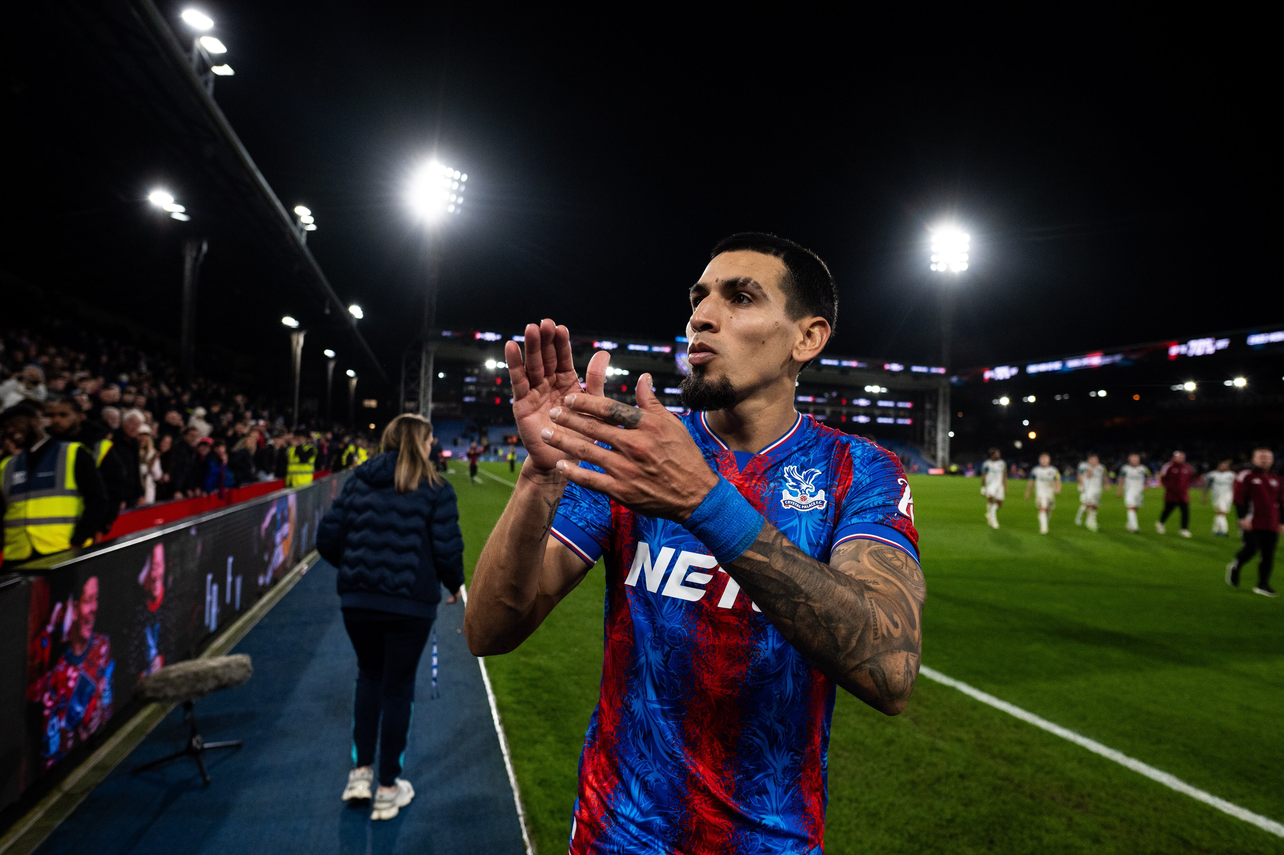 El colombiano fue uno de los mejores del partido en el conjunto inglés.