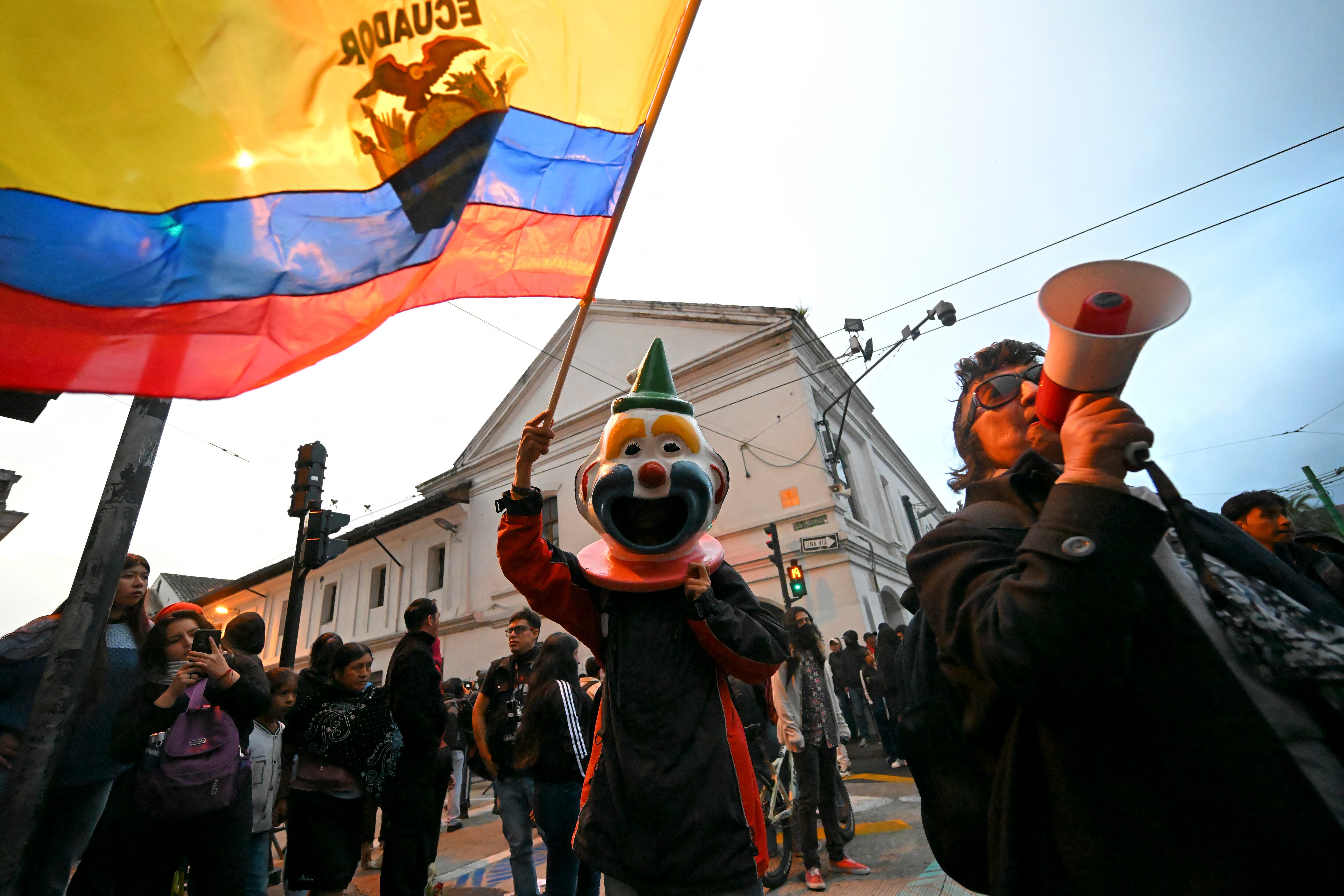 El aumento de un dólar en el precio de combustible causó las protestas.