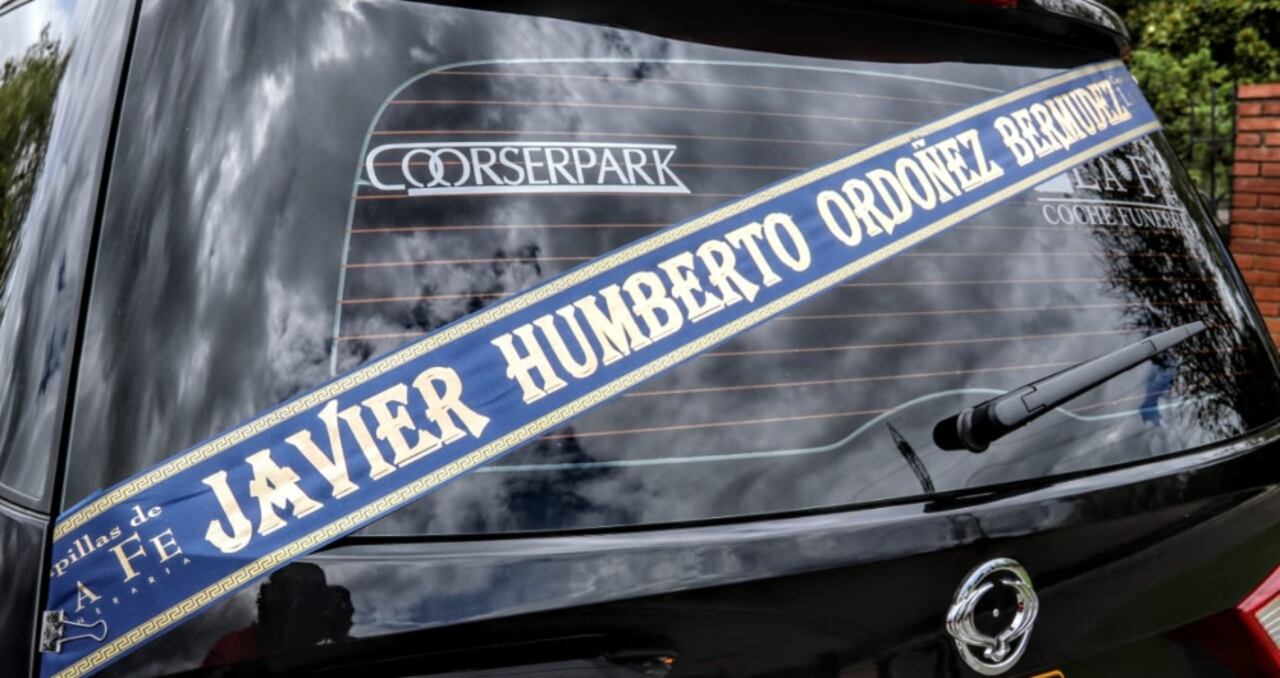 Familiares y amigos despiden a Javier Ordóñez