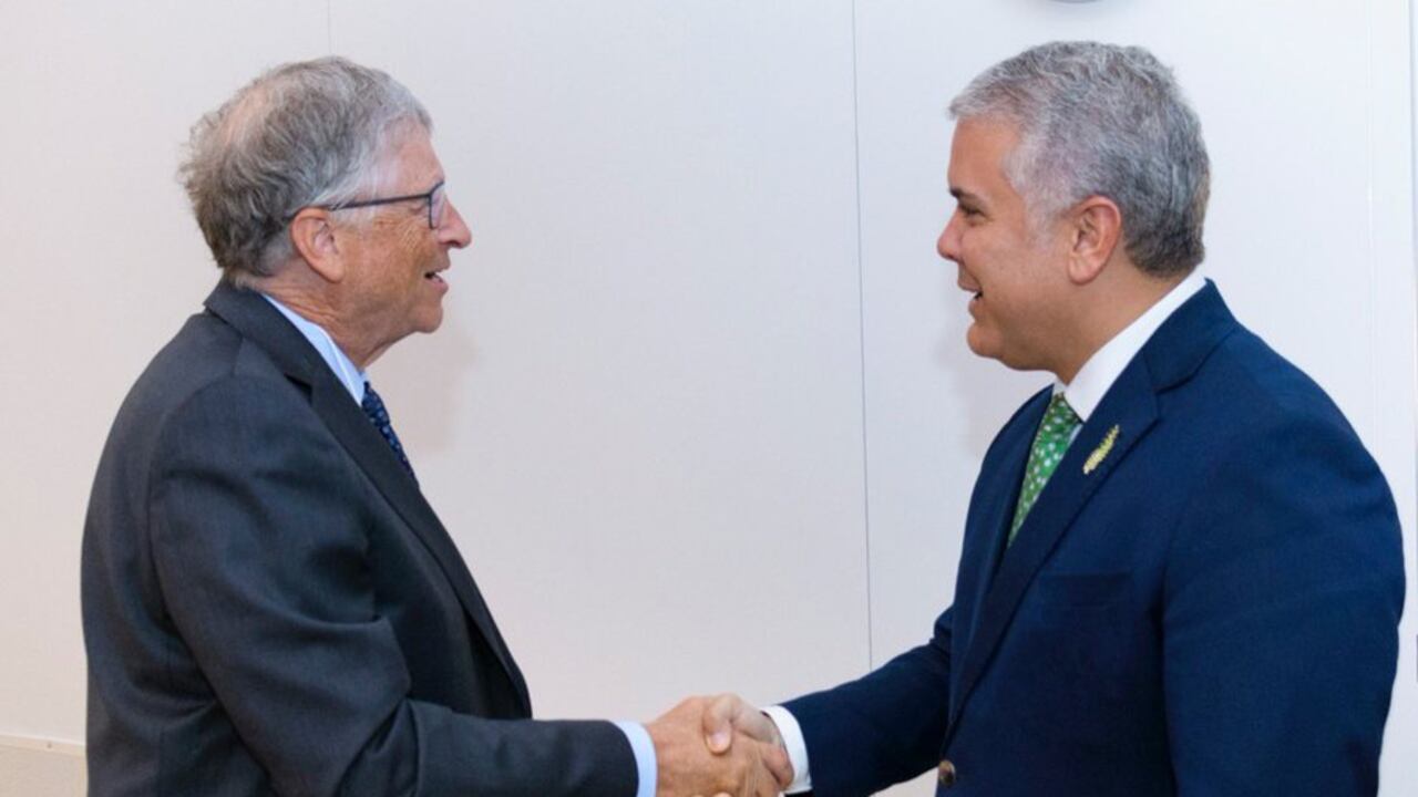 El presidente Iván Duque y el fundador de Microsoft, Bill Gates.