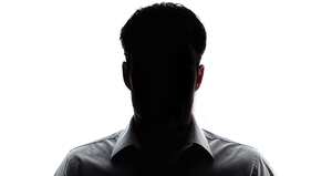 “Me ofreció asesorías privadas en Cartagena y le dije que no. Me respondió que por qué perdía la oportunidad de terminar el semestre rápido, y luego amenazó que iba a perder la plata”.