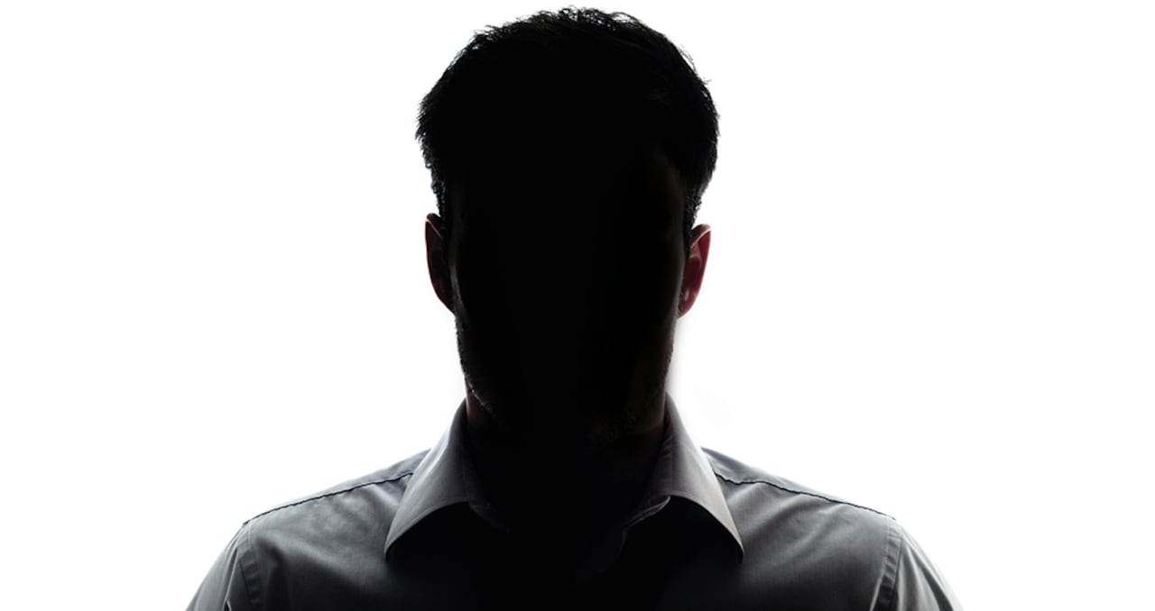 “Me ofreció asesorías privadas en Cartagena y le dije que no. Me respondió que por qué perdía la oportunidad de terminar el semestre rápido, y luego amenazó que iba a perder la plata”.