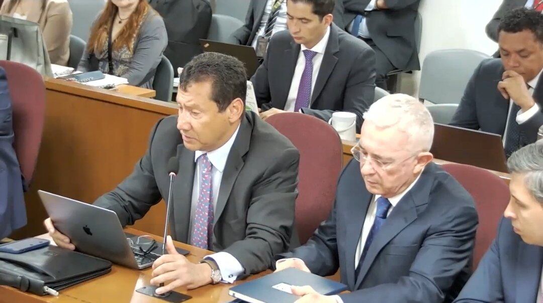 Álvaro Uribe Vélez durante el juicio en su contra este lunes en el Centro de Paloquemao, en Bogotá.