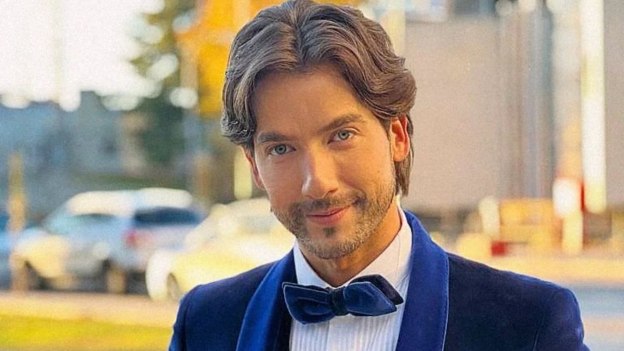 Carlos Torres, actor colombiano.