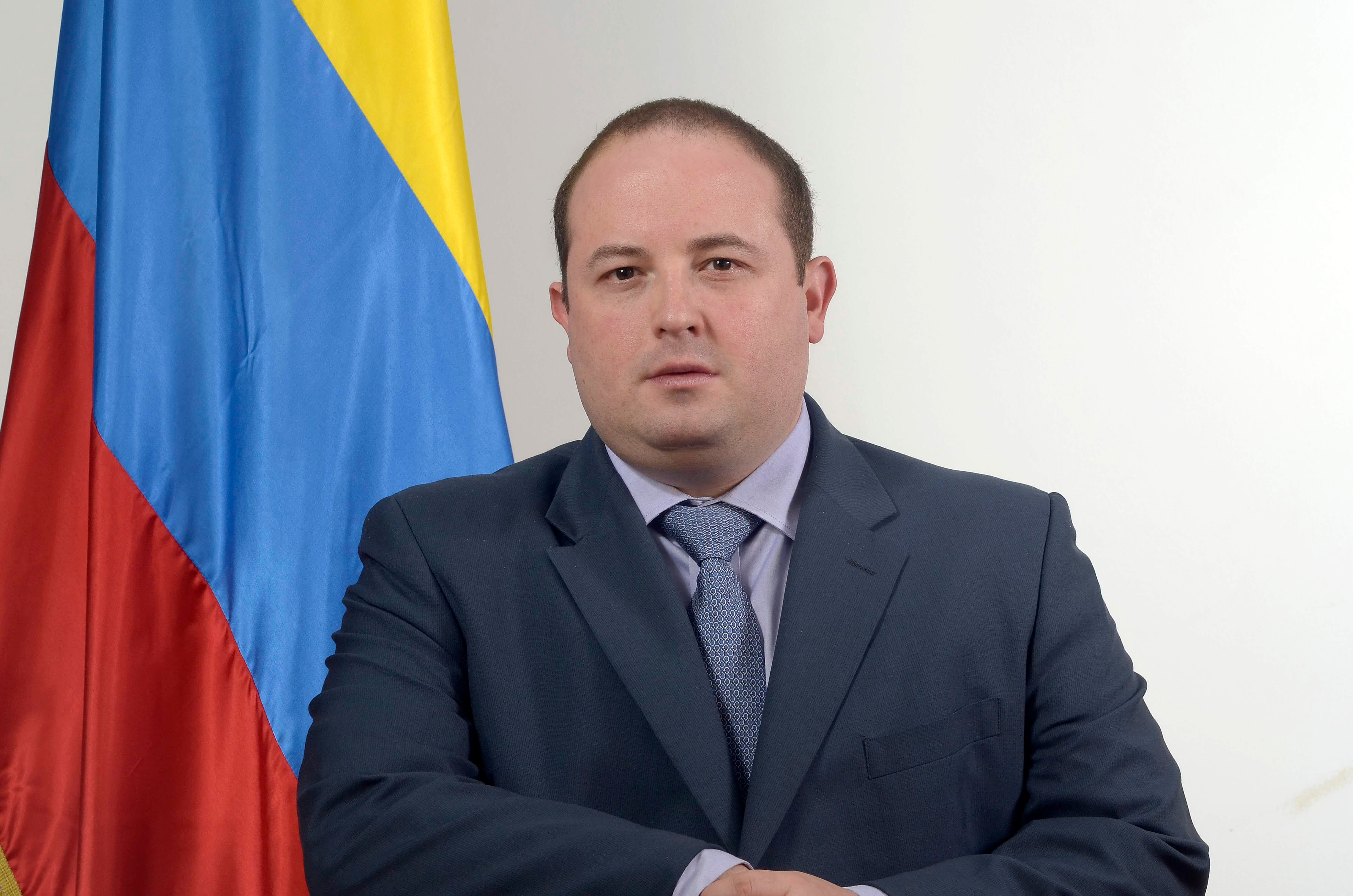 El senador del partido Centro Democrático, Fernando Nicolás Araújo