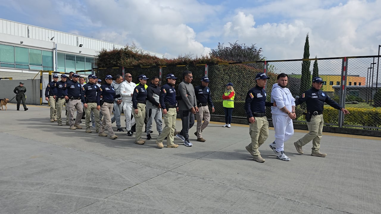 Imagen de referencia de unos individuos requeridos por la Corte del Distrito Este de Texas por los delitos de tráfico de drogas y concierto para delinquir.