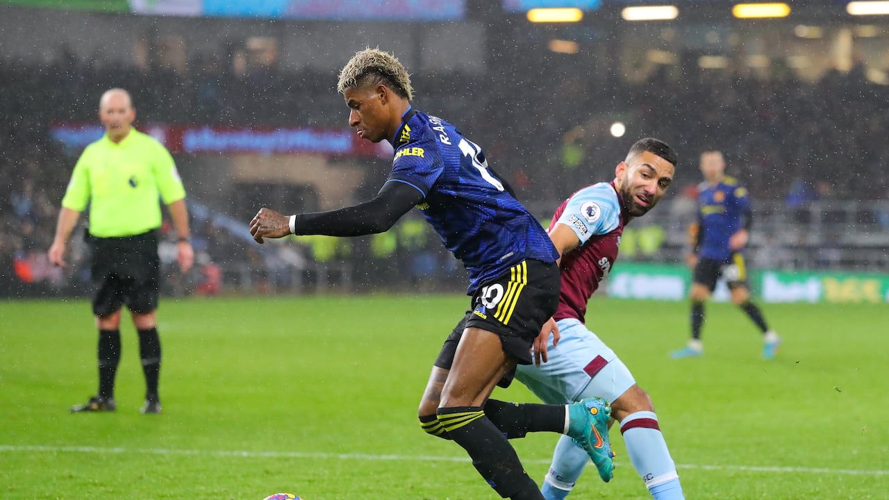 Burnley y Manchester United juegan por la fecha 6.