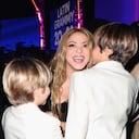 Shakira junto a sus hijos en la 24ª edición de los Premios Grammy Latinos